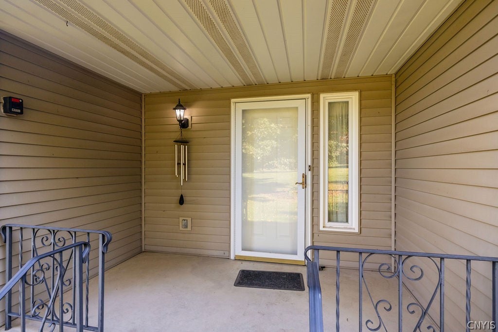 1527 Middle Road