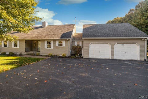 Photo for 1527 Middle Road