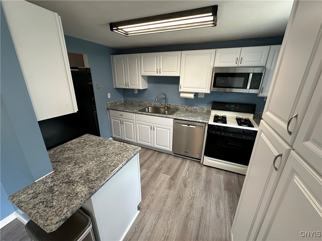 4173 Torrey Lane, Clay, New York image 10