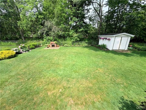 Tiny photo for 3 Perimeter Road, Whitestown, NY 13492 (MLS # S1690325)