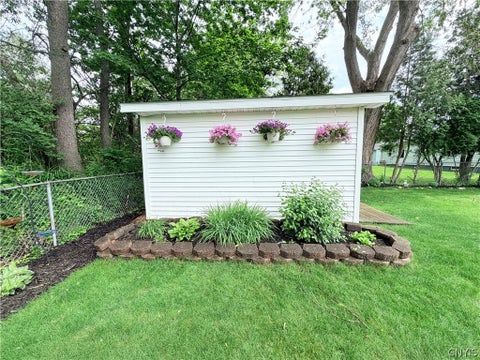 Tiny photo for 3 Perimeter Road, Whitestown, NY 13492 (MLS # S1690325)