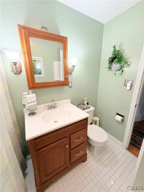Tiny photo for 3 Perimeter Road, Whitestown, NY 13492 (MLS # S1690325)