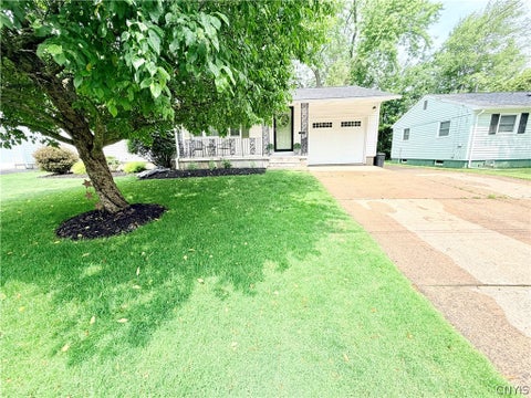 Tiny photo for 3 Perimeter Road, Whitestown, NY 13492 (MLS # S1690325)