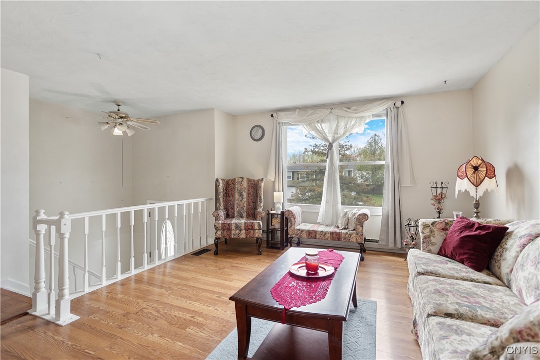 9458 Madison Avenue, Cicero, New York image 5