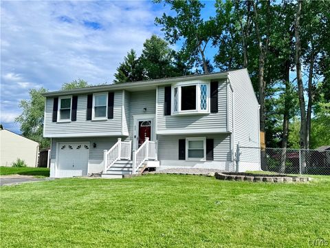 Photo of 8142 Scotia Lane, Clay, NY 13090 (MLS # S1681199)