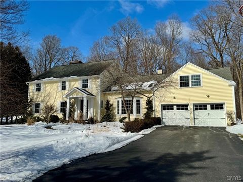 Homes For Sale - 15 Edgewood Parkway<br/> Manlius, NY 13066
