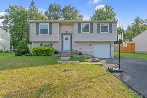 Homes For Sale - 5013 Dahlia Circle<br/> Clay, NY 13088