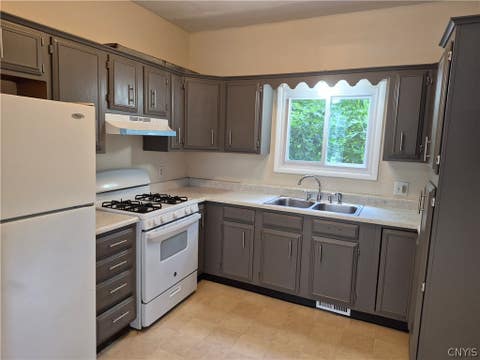 Tiny photo for 406 Laforte Avenue, Syracuse, NY 13207 (MLS # S1708001)