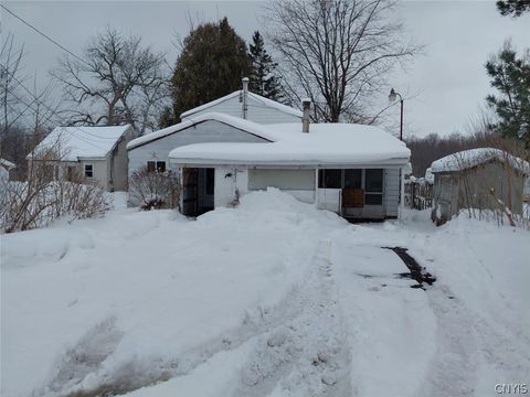 3613 Bonstead Road Clay NY 13041