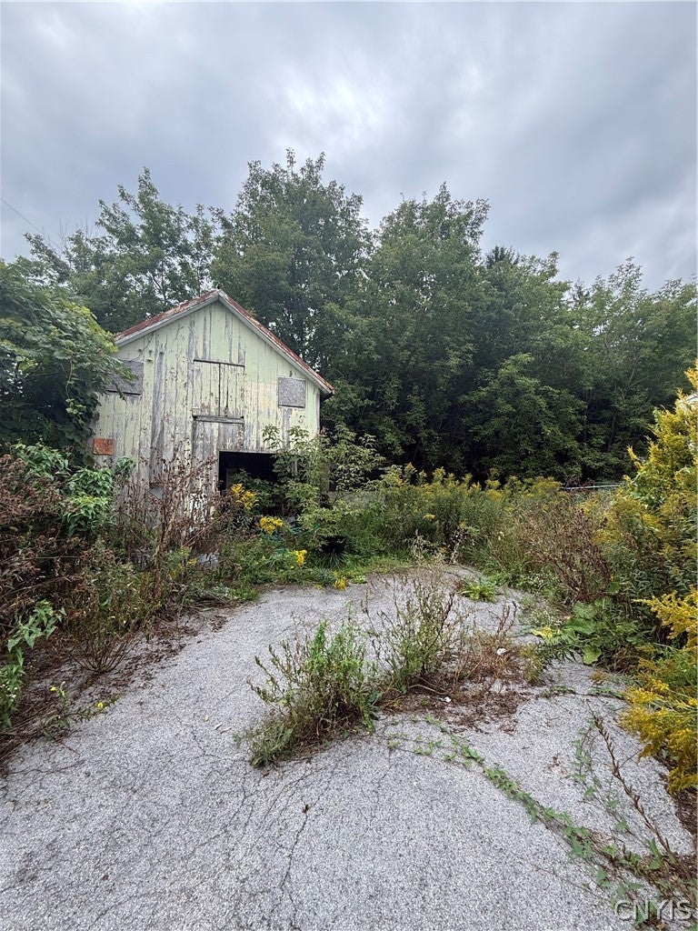 Photo of 20891 Jericho Road, Hounsfield, NY 13601 (MLS # S1715530)