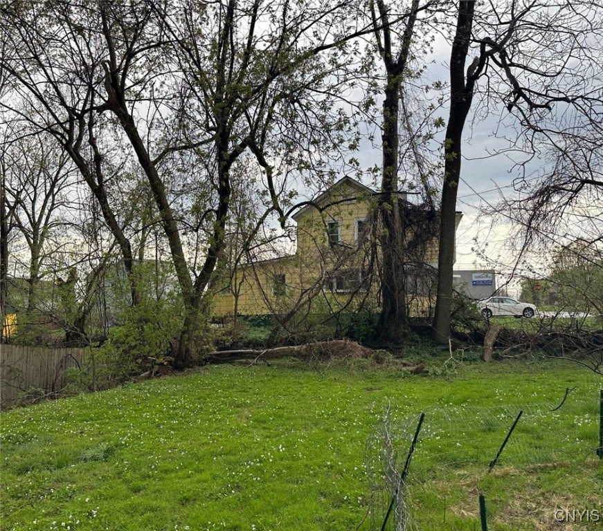 121 Lyon Street, Fulton, New York image 3