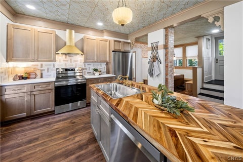 Tiny photo for 312 Elm Street, Manlius, NY 13066 (MLS # S1716144)