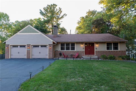 Homes For Sale - 307 N Manlius Street<br/> Manlius, NY 13066