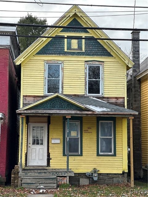 150 1/2 E 3rd Street Oswego NY 13126