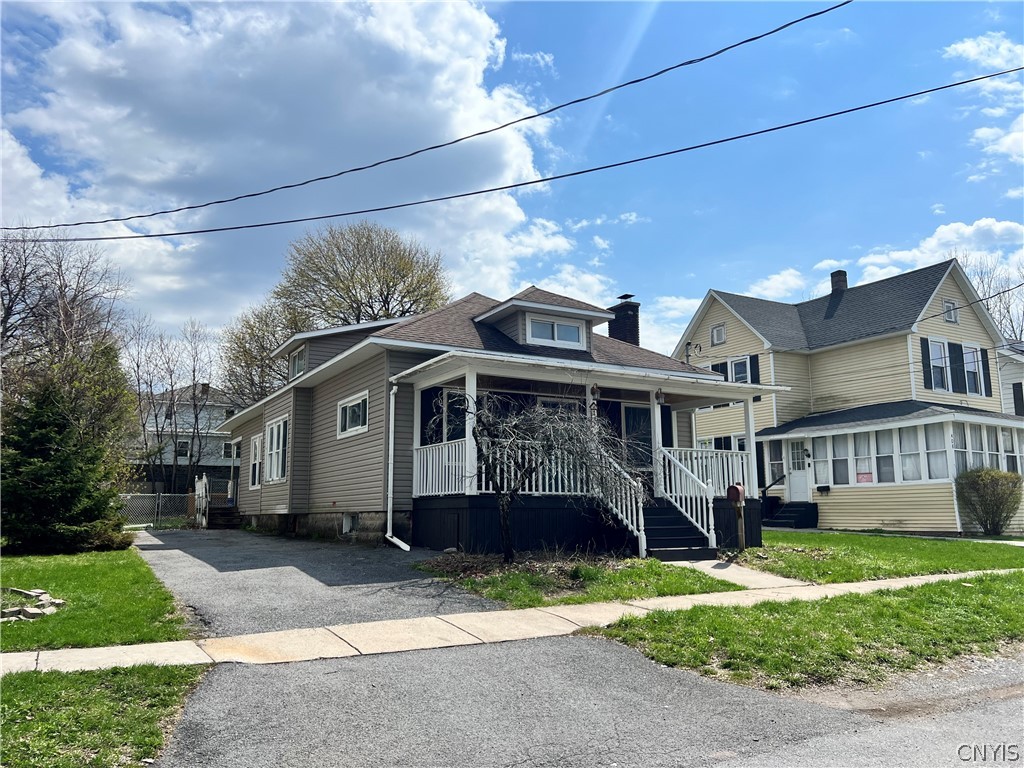 412 Moffett Street