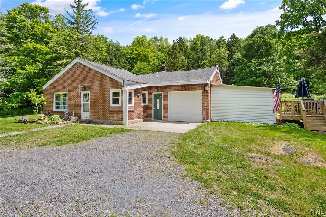 2696 Lyons Road