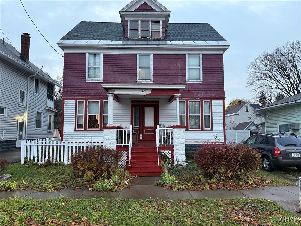 30 Auburn Avenue, Utica, New York image 1