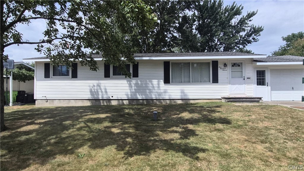 Photo of 111 Grandy Drive, Salina, NY 13088 (MLS # S1716199)