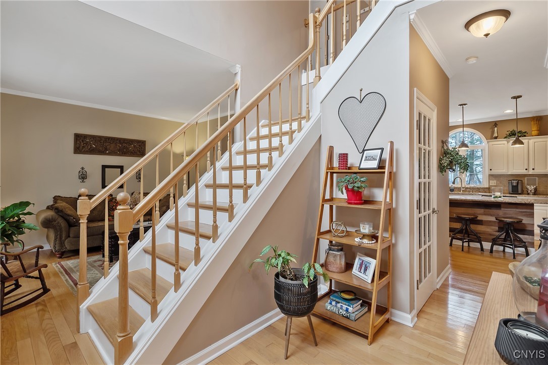 108 Topaz Trl, Camillus, New York image 3