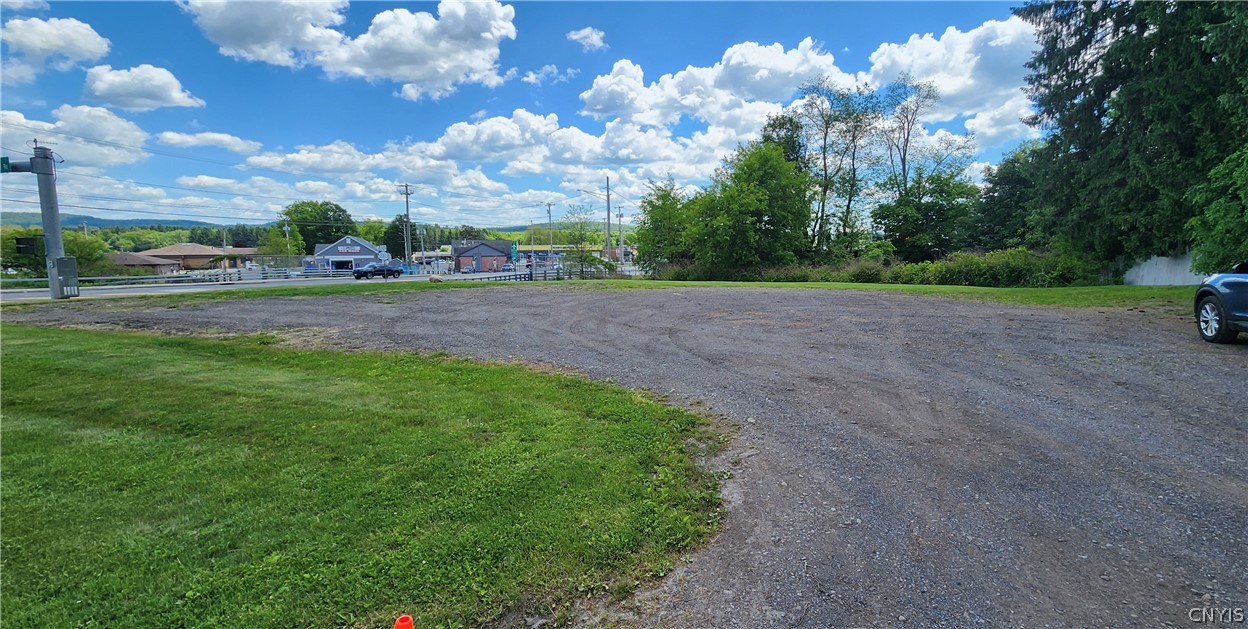 3981 Route 281