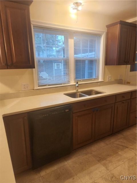 Tiny photo for 9 Terrace Hill Drive, New Hartford, NY 13413 (MLS # S1655078)