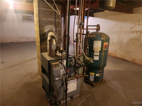 Tiny photo for 9 Terrace Hill Drive, New Hartford, NY 13413 (MLS # S1655078)