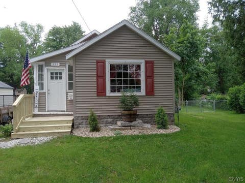 Photo for 233 Shaver Avenue