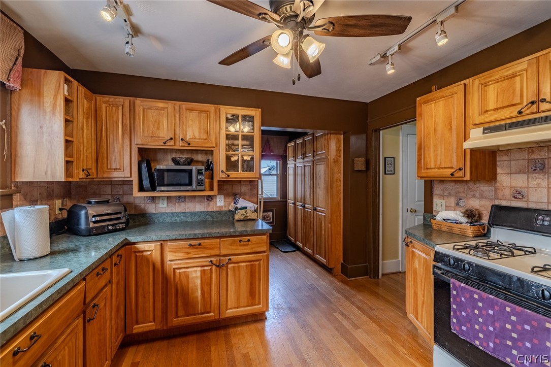 1353 Northcliffe Road