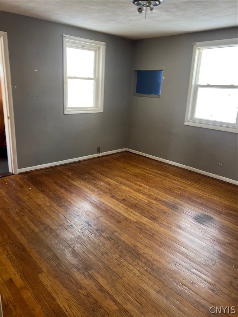 1869 Merriline Avenue