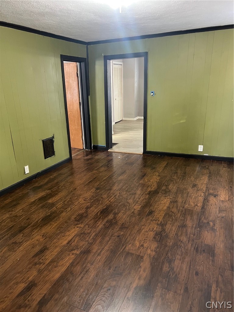 1869 Merriline Avenue