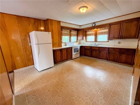 Tiny photo for 905 Cogswell Avenue, Geddes, NY 13209 (MLS # S1684674)
