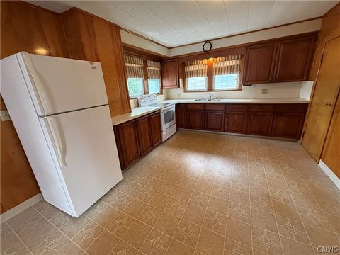 Tiny photo for 905 Cogswell Avenue, Geddes, NY 13209 (MLS # S1684674)