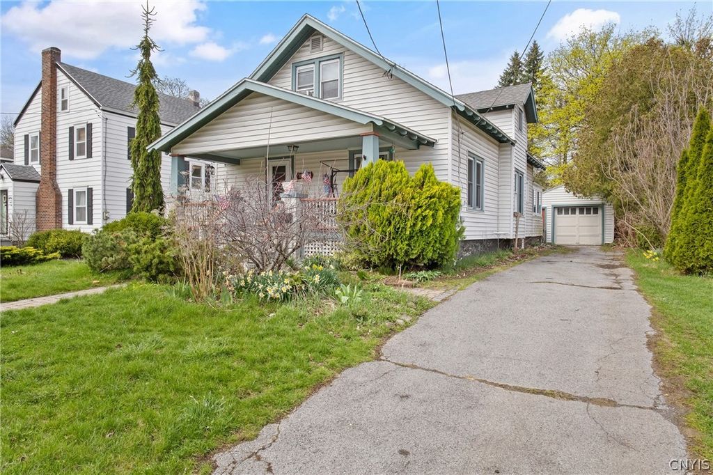 Photo of 140 Jamesville Road, DeWitt, NY 13214 (MLS # S1672645)