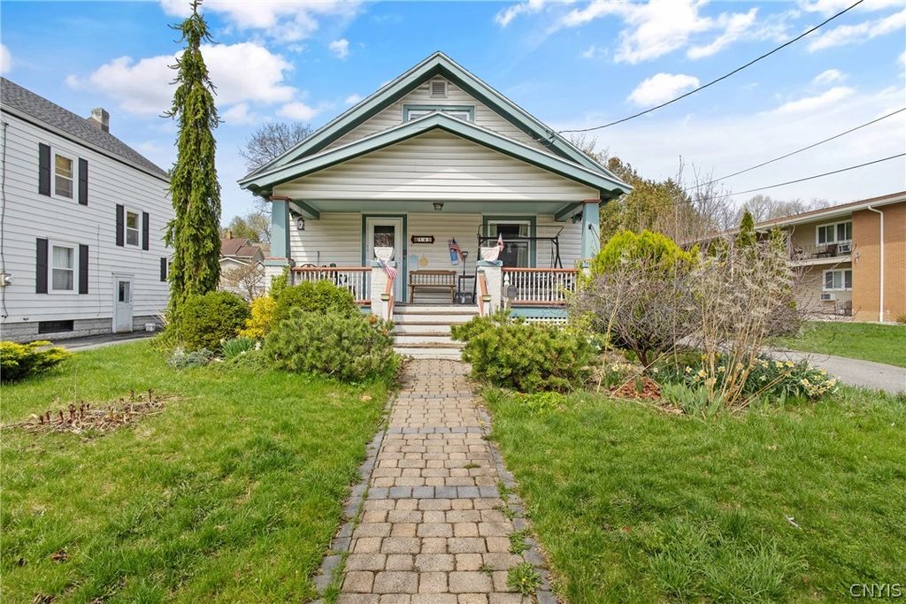 Photo of 140 Jamesville Road, DeWitt, NY 13214 (MLS # S1672645)