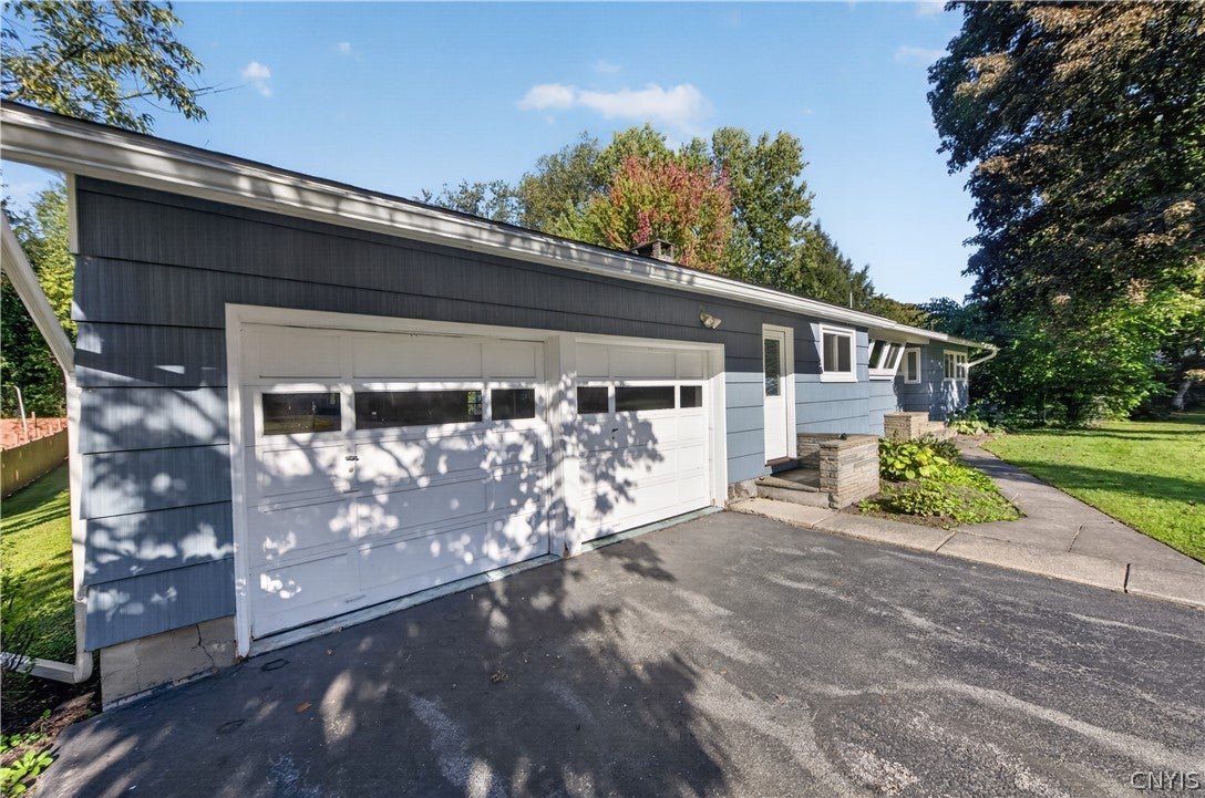 102 Woods Path Road