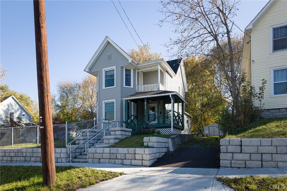 612 Burlington Street