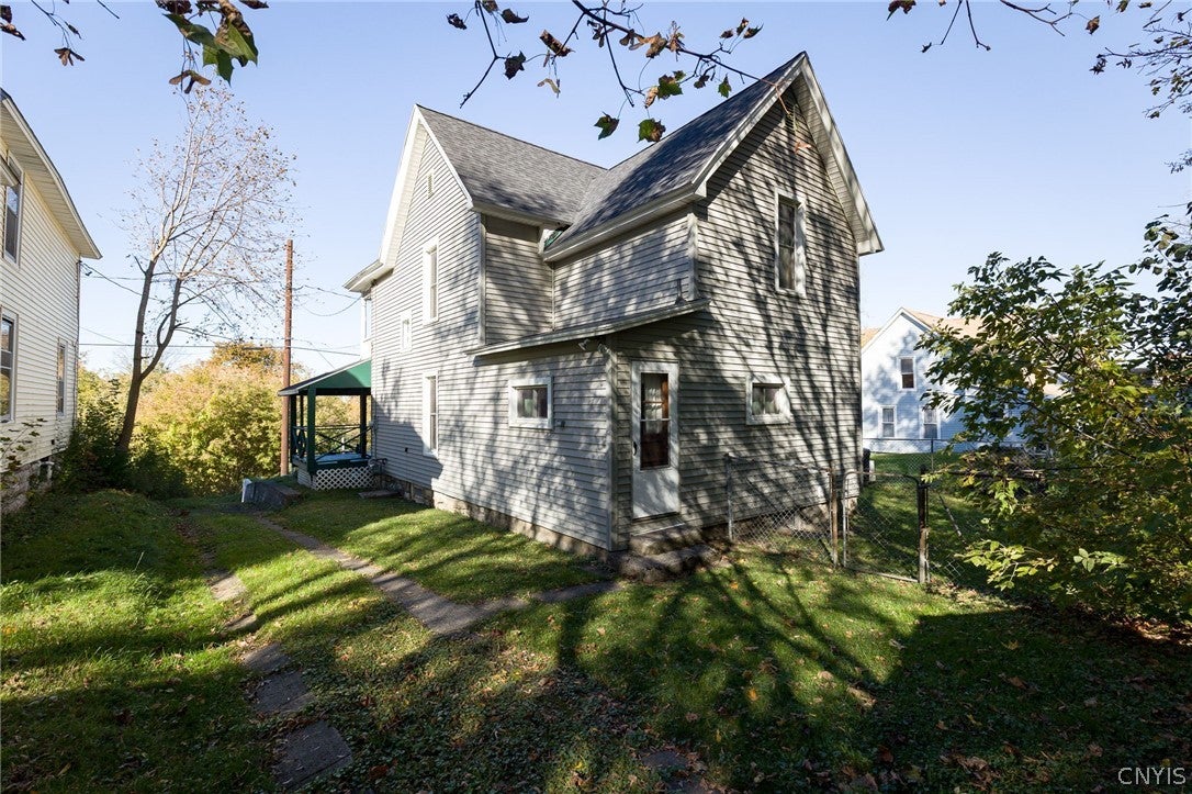 612 Burlington Street