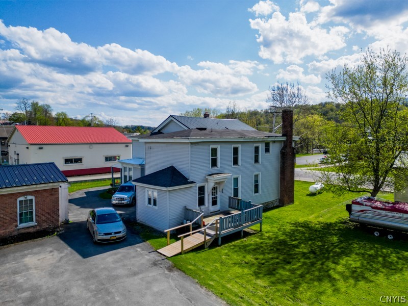 18 N Main St