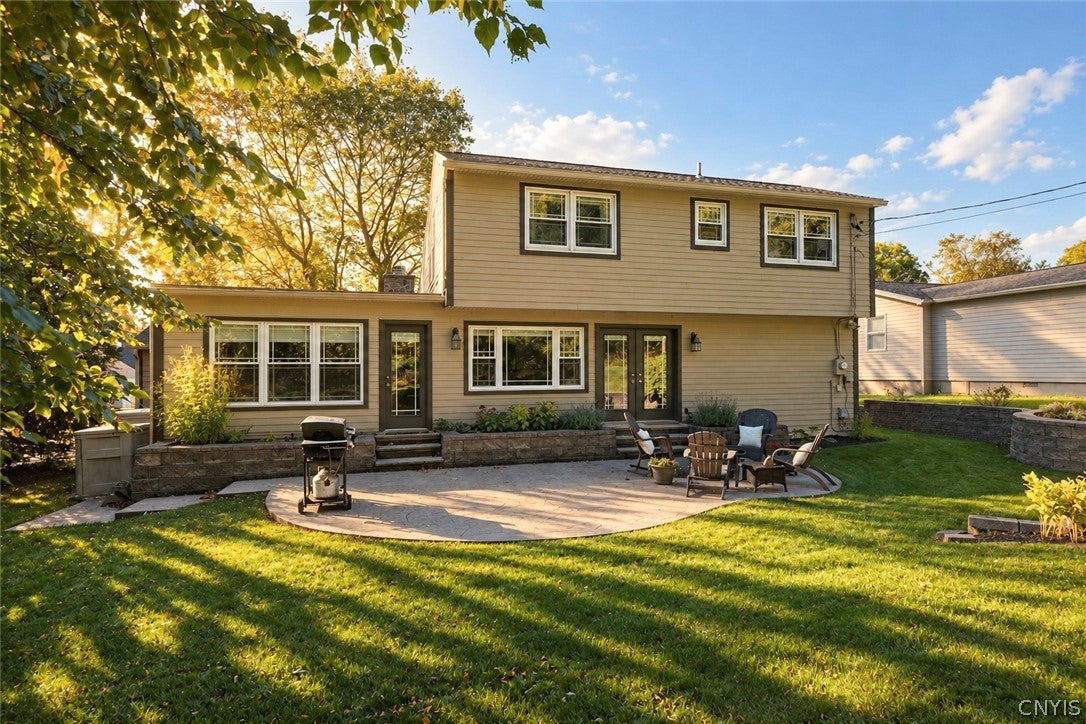 6 Lakeview Circle