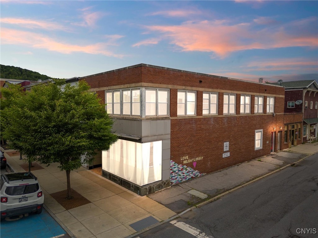 Listing image 6