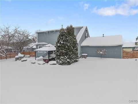 Tiny photo for 9408 Hawkeye Drive, Cicero, NY 13029 (MLS # S1660051)