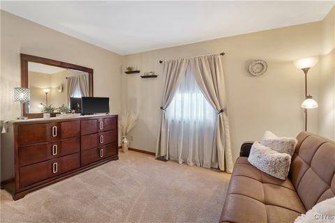 Tiny photo for 9408 Hawkeye Drive, Cicero, NY 13029 (MLS # S1660051)