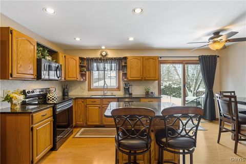 Tiny photo for 9408 Hawkeye Drive, Cicero, NY 13029 (MLS # S1660051)