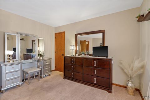 Tiny photo for 9408 Hawkeye Drive, Cicero, NY 13029 (MLS # S1660051)