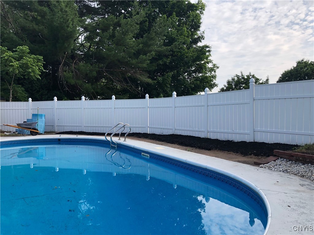 Lysander, New York 13027, United States, 3 Bedrooms Bedrooms, ,2 BathroomsBathrooms,Residential,Active,7032