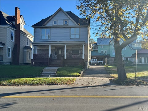 Photo of 3023 S Salina Street, Syracuse, NY 13205 (MLS # S1724147)