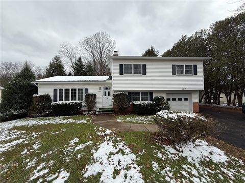 Homes For Sale - 6086 Cavanuaugh Road<br/> Marcy, NY 13403