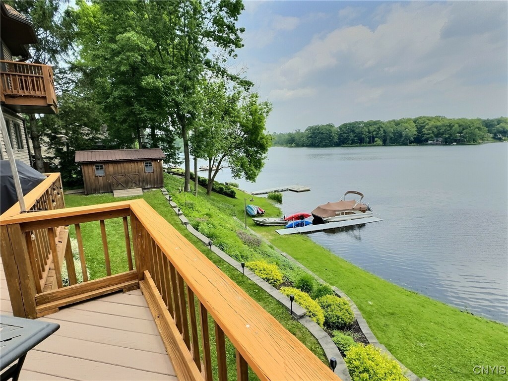 7530 Song Lake Road