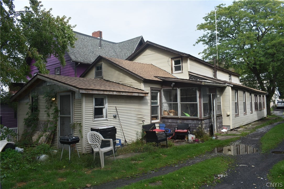19 Washington Street