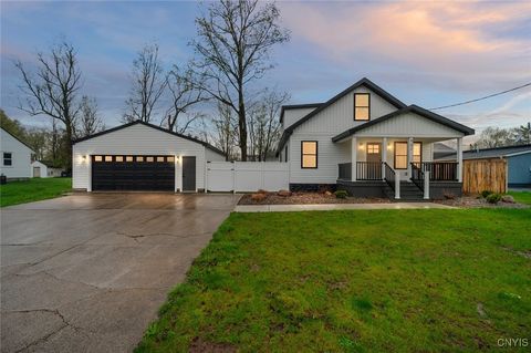 902 Oakwood Street, Rome-Inside, NY 13440 - MLS#: S1601733